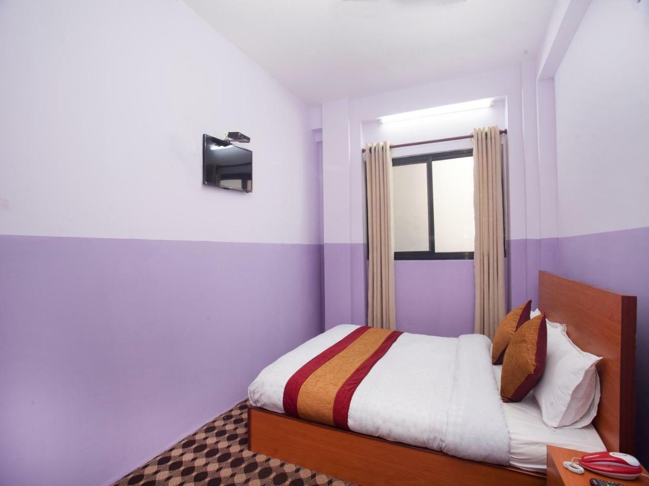 Tokha Oyo 341 Hotel Kusum Kohinoore المظهر الخارجي الصورة